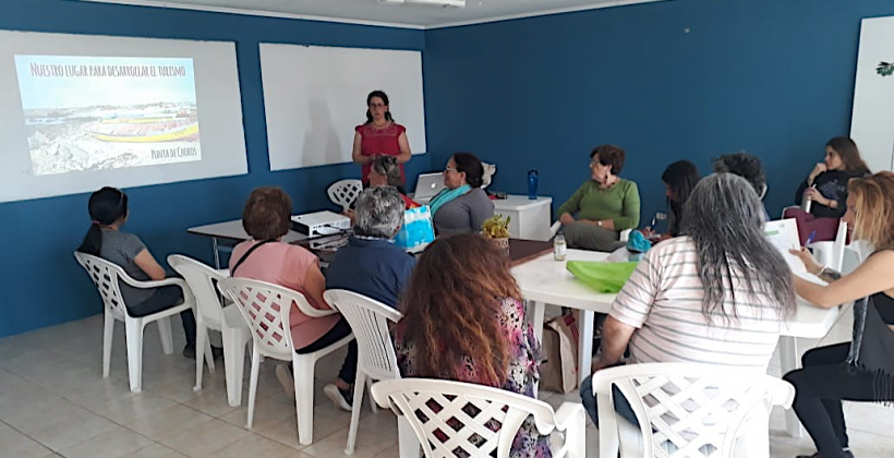 Talleres del Programa de Ciencia y Turismo: CEAZA potencia identidad local a través del desarrollo de artesanía en Archipiélago de Humboldt
