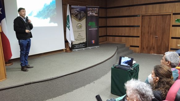 CEAZA presentó a comunidad científica estudio que identificó las plantas que aprovechan de mejor forma el agua de niebla