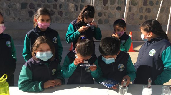Estudiantes de escuelas cordilleranas ayudaron a la comunidad científica a registrar la lluvia y nieve caídas en el pasado invierno