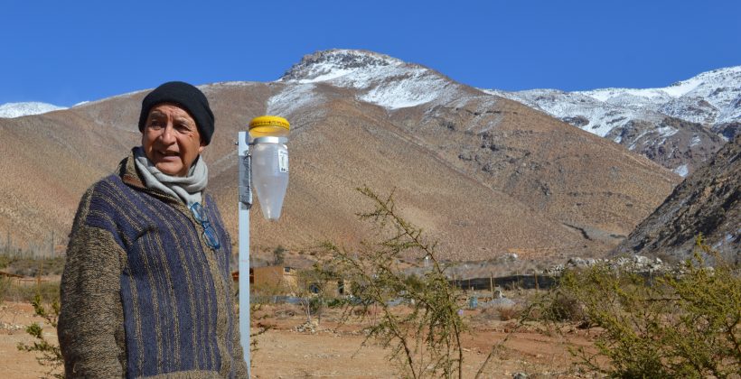 En la Región de Coquimbo: Habitantes de localidades cordilleranas e investigadoras del CEAZA colaboran en estudio sobre la nieve y lluvia.