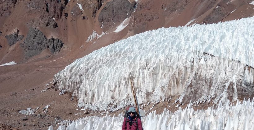 Dra. Simone Schauwecker: “Aún hay mucho que no sabemos sobre la cordillera de los Andes, a pesar de que es esencial entender el aporte hídrico de los glaciares y la nieve”.