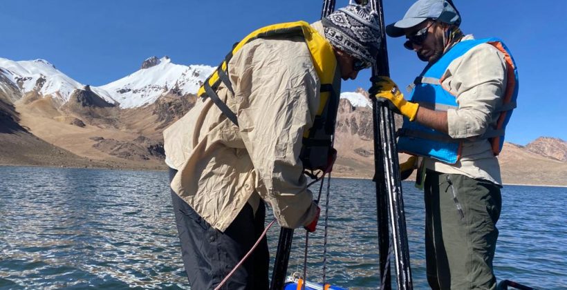 Investigador CEAZA colabora en proyectos internacionales para revelar el pasado de la vegetación del Altiplano de los Andes peruanos y bolivianos